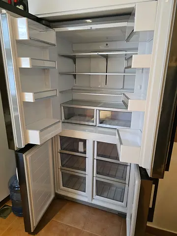 FisherPaykel 4 doors Refrigerator with water dispenser