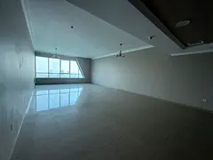 Spacious 3-bedroom apartment with panoramic views, master living room, maid’s room, built-in wardr