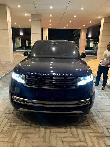 Range Rover Vogue P400 HSE 2023 | Al Tayer Warranty | No Paint / AED 430,000