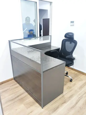 Reception counter with ergonomic chair