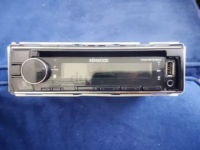 KDC-BT640U Kenwood car Audio with Bluetooth as new