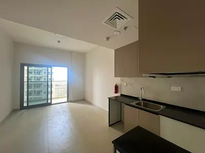 ستوديو للايجار السنوي  عجمان ، العامره  أزهى جاردن ريزدنس  مع باركينج وجيم ومسبح  السعر 24الف