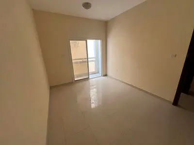 One-bedroom apartment for annual rent in Al Hamidiya area of ​​Ajman, very prime location near the court and close to the Chinese market, providing ea