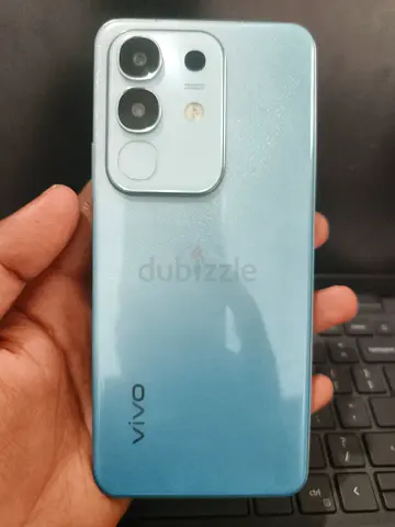 Im selling my blue Vivo T4x phone  flawless condition and Android updates upto Android 17 , 8-128gb