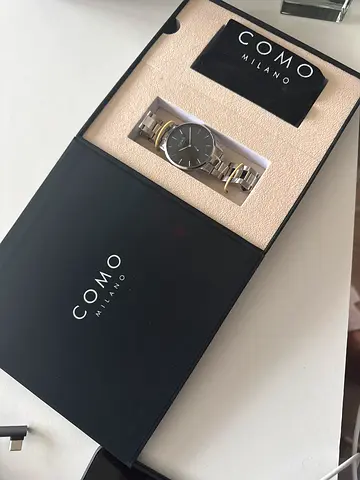 COMO Milano Men Watch Brand New black gift pouch