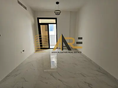 شقة جديدة بغرفة نوم واحدة | حمامان | شرفة | إطلالة مفتوحة | تشطيبات فاخرة | الفلاح بالقرب من الجادة