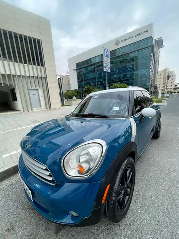 Mini. Countryman American