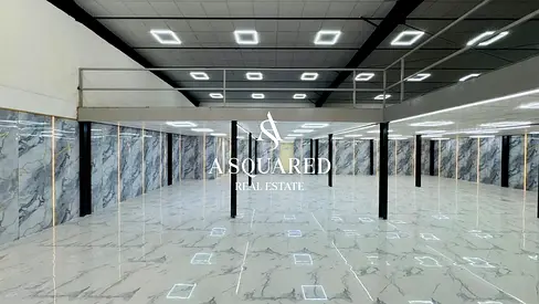 Warehouse | Catering/Garage | Prime Location