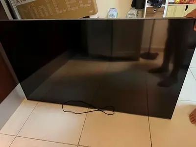 FREE !! Samsung 58 Inch TV - UA58AU7000UXZN (2021 Model)