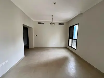 شقة واسعة من غرفتي نوم للإيجار في الخان / القصباء - شرفة وموقف سيارات مجاني