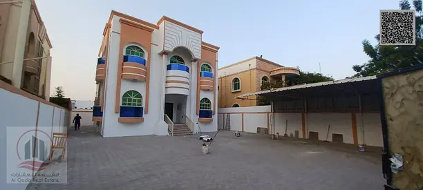 For sale: Villa in Ajman, Al Rawda, 5 master bedrooms, a living room, and a maid's room. Freehold for all nationalities. Bank financing is possible wi