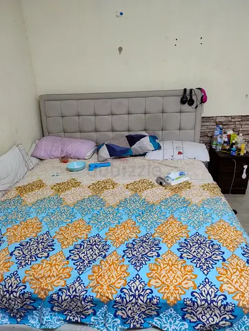King size bed with matress