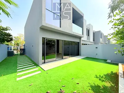 Corner House Ready To Move Bigger Layout Landscaping Done