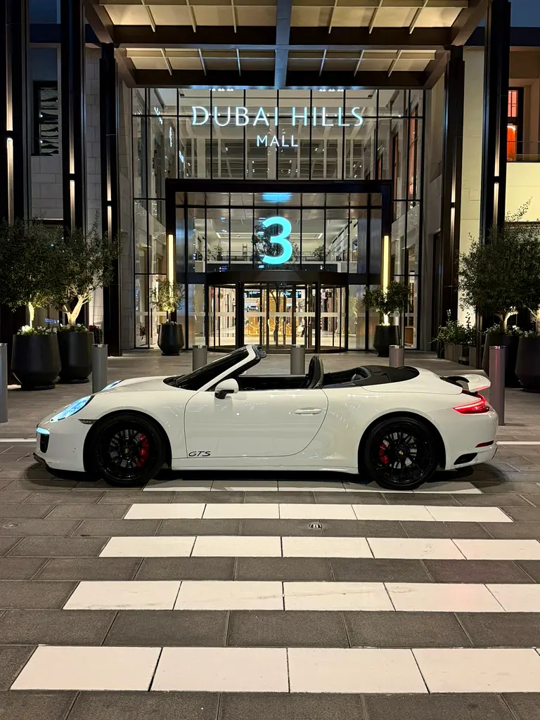 Porsche 911 2019 — photo 1 of 6