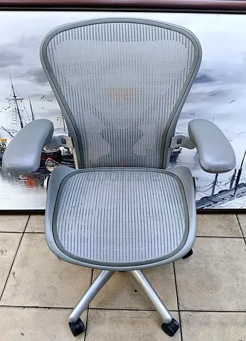 For Sale Herman Miller Grey Aeron Chair Size B And C Fully Loaded