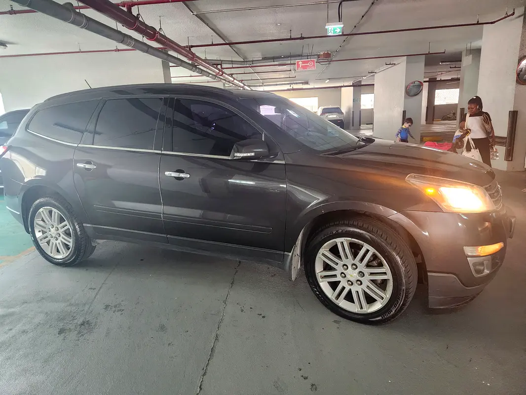 Chevrolet Traverse 2013 — photo 1 of 11