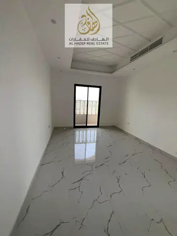 🌟 للإيجار السنوي في عجمان – بناية جديدة أول ساكن 🌟  فرصة مميزة للسكن في بناية جديدة بالكامل (أول ساكن) في منطقة العالية – عجمان، تتميز بمساحات كبيرة