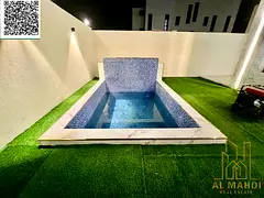 Villa directly from the owner, custom finishing, on a main street, close to all services, freehold o