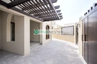 Elegant 4-Bedroom Semi-Detached Villa in Jumeirah 3