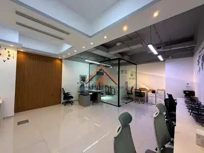 FURNISHED || GLASS PARTITION || READY TO MOVE