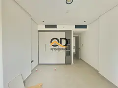 Brand New building | Luxurious 1-bedroom | balcony and wardrobes