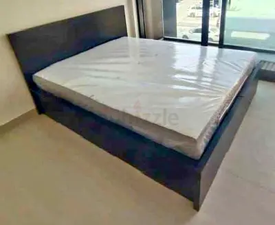 Ikea malam bed with ikea mattress king size 180 x200cm