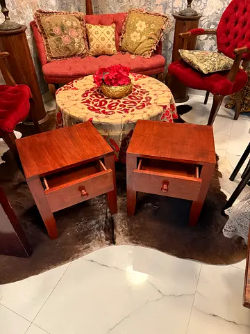 Solid wood 2 nights stands