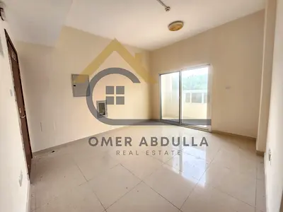 2bhk apartment vip good price for family on road building