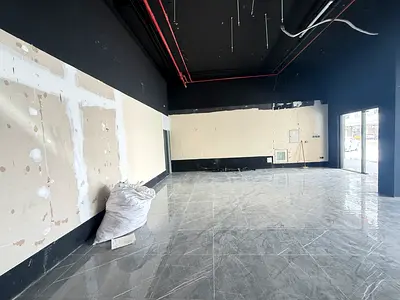 Luxury shop 1k sqft on rood bulding in new Muwaileh Sharjah