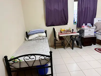 Executive Bedspace in Private Room (For Working Professional – Male)