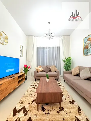 ليوان2 دبي لصاحب الفخامه ✨شقه🏠 مفروش فرش فندقي اول ساكن 👑 غرفتين 🛏️ وصاله🛋️ومطبخ وحمامين وبلكونه كبيره السعر 9000 شامل جميع الفواتير الكهرباء والم