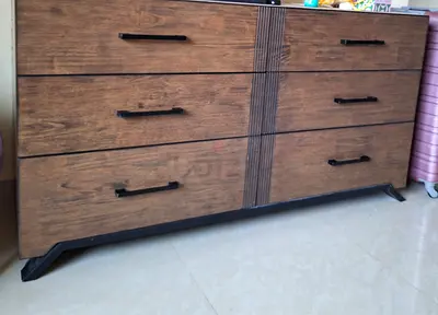 My solid wood 6-drawer dresser — good condition