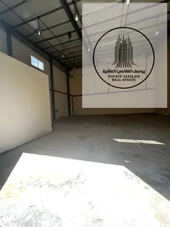 6 warehouses, 3000 feet each | 25 kV electricity with workers' accommodation.
