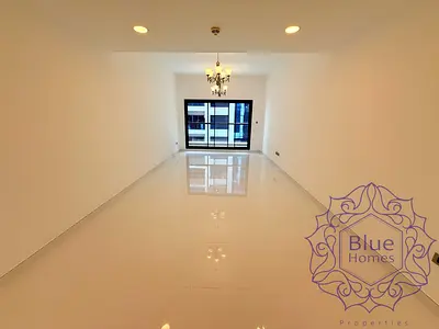 Discounted price/Family building/Huge size