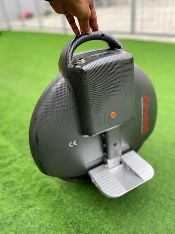 Airwheel X8 Carbon Edition - Complete Beginner Bundle (Full Accessories)