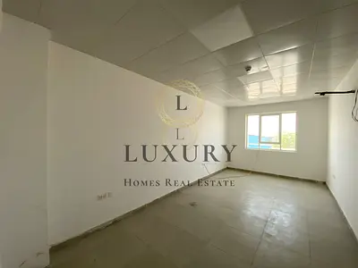 Brand New | Modern | Shared Yard | High Floor