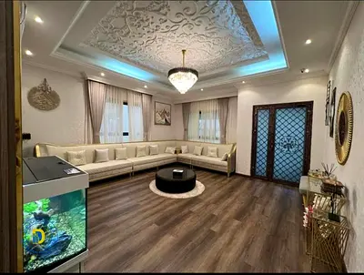 تمتع بالرفاهية فيلا الروضة 3 عجمان كورنر 5 غرف مع مسبح شامل كهرباء وماء ومكيفات مساحات واسعة