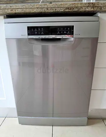 Bosch Dishwasher series 6 like new latest model with wifi work delivered with warranty