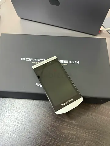 BlackBerry Porsche Design 9982 Smartphone in Excellent Condition