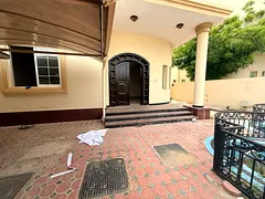 Luxury villa with spacious areas, sea view, maid’s room, laundry room, built-in wardrobes, free sw