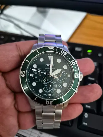 Fossil mens stainless steel chronograph watch with green bezel - good condition