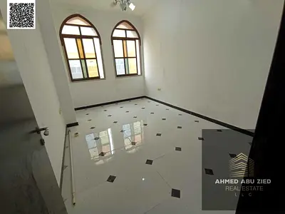 اشيك وافخم شقة ثاني ساكن تتكون من غرفتين نوم _صالة واسعة _مطبخ مجهز _ 2 حمام _صيانة كاملة علي المالك طول فترة الايجار _قريب من موقع الخدمات _السعر