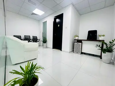 Beautiful office with Bank account assistance |Free Amenities