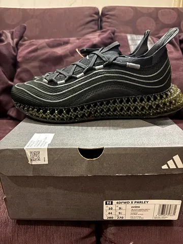 Adidas 4DFWD x Parley Carbon Mens Sneakers - Brand New