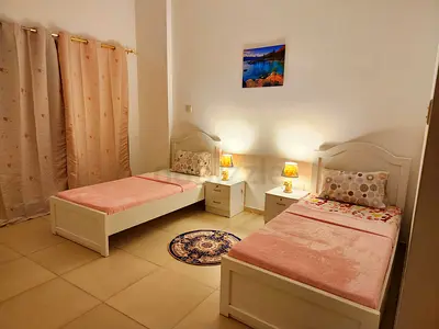 Males Executive Bed Space Available at Tecom