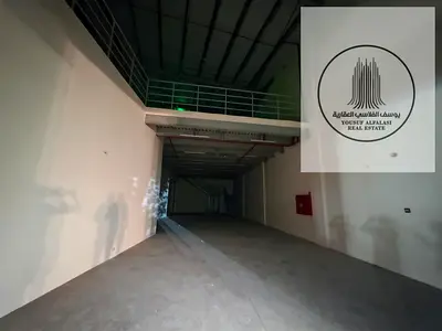 4400 sq ft warehouse, Al Jurf 2, Main Street, near the Chinese Market, available for annual rent.