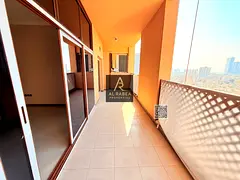 Free parking - Prime location - Sea view - Safes -