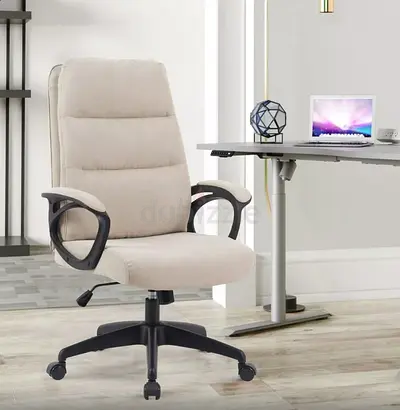 1 x Comfortable Office Chairs in Light Fabric