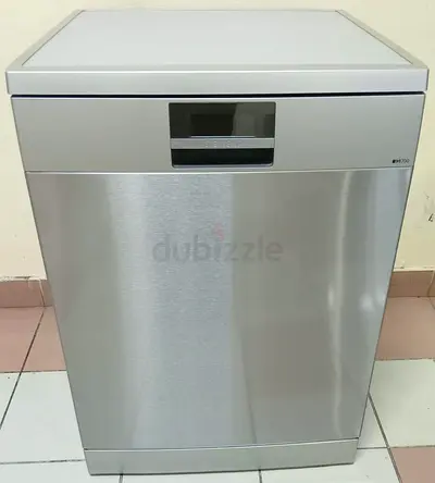 Siemens IQ 700 dishwasher 3rick latest model same like new condition
