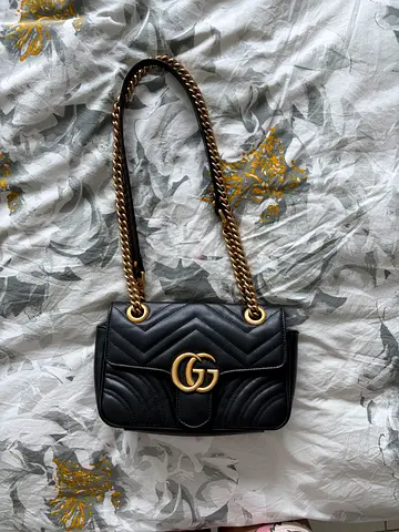 Gucci marmont small shoulder bag